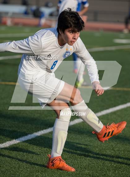 Thumbnail 3 in La Habra vs Alta Loma photogallery.