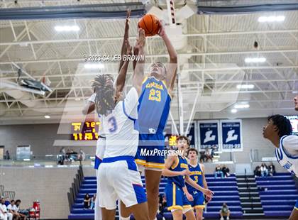 Thumbnail 3 in Orem vs. Duncanville (Holiday Hoopfest) photogallery.