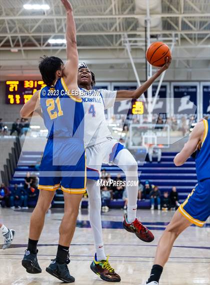 Thumbnail 1 in Orem vs. Duncanville (Holiday Hoopfest) photogallery.