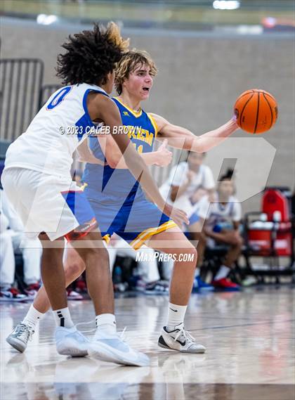 Thumbnail 2 in Orem vs. Duncanville (Holiday Hoopfest) photogallery.