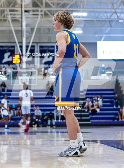 Thumbnail 1 in Orem vs. Duncanville (Holiday Hoopfest) photogallery.