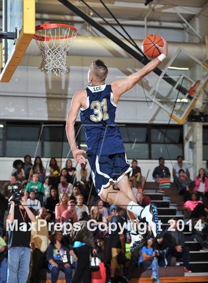 Thumbnail 1 in San Diego Senior All-Star Game (Slam Dunk Contest) photogallery.