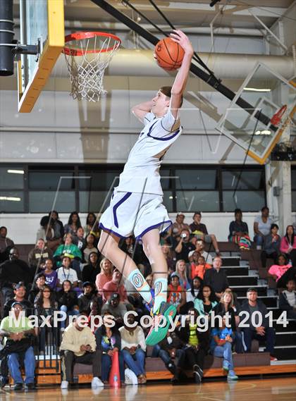 Thumbnail 1 in San Diego Senior All-Star Game (Slam Dunk Contest) photogallery.