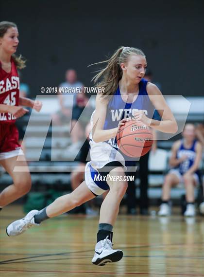 Thumbnail 1 in Washington 2019 All Stars East 1A vs. West 1B (Liberty Lake, Wash.) photogallery.