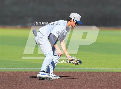 Thumbnail 2 in Notre Dame (SO) vs St Francis photogallery.