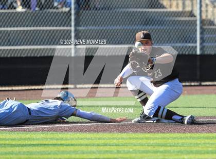 Thumbnail 1 in Notre Dame (SO) vs St Francis photogallery.