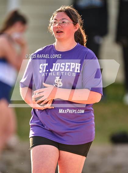 Thumbnail 1 in Rosehill Eagle Relays (Shot Put) photogallery.