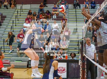 Thumbnail 1 in McKinney Boyd @ Plano photogallery.