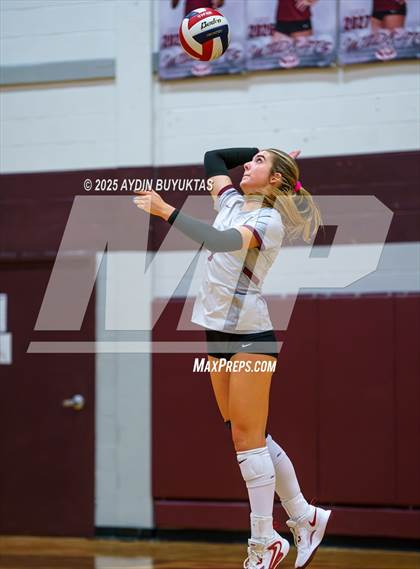 Thumbnail 1 in McKinney Boyd @ Plano photogallery.