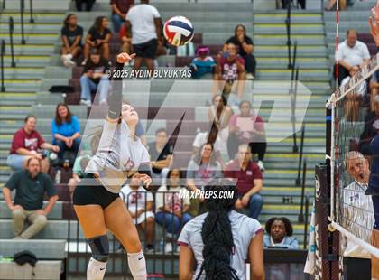 Thumbnail 1 in McKinney Boyd @ Plano photogallery.