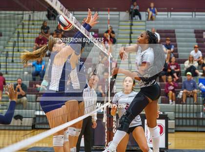 Thumbnail 1 in McKinney Boyd @ Plano photogallery.