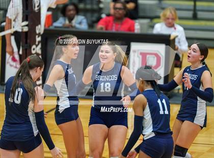Thumbnail 1 in McKinney Boyd @ Plano photogallery.