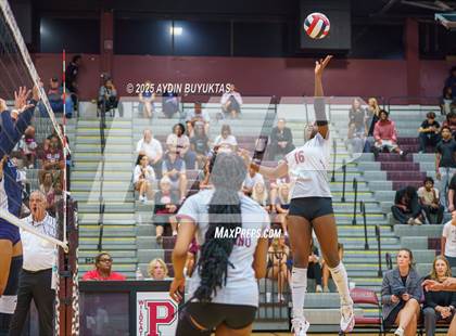 Thumbnail 2 in McKinney Boyd @ Plano photogallery.