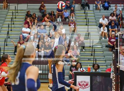 Thumbnail 1 in McKinney Boyd @ Plano photogallery.