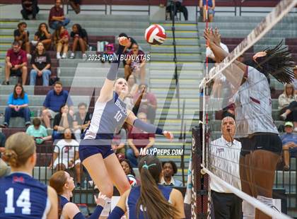 Thumbnail 3 in McKinney Boyd @ Plano photogallery.