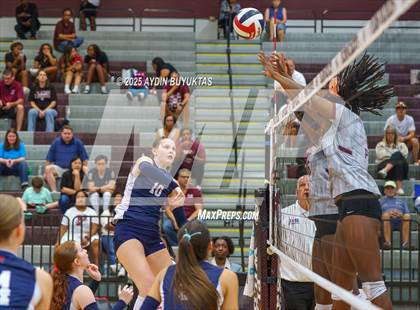 Thumbnail 1 in McKinney Boyd @ Plano photogallery.