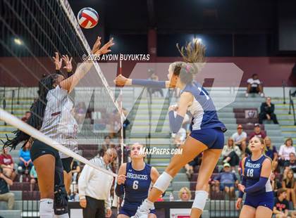 Thumbnail 1 in McKinney Boyd @ Plano photogallery.