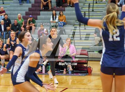 Thumbnail 3 in McKinney Boyd @ Plano photogallery.