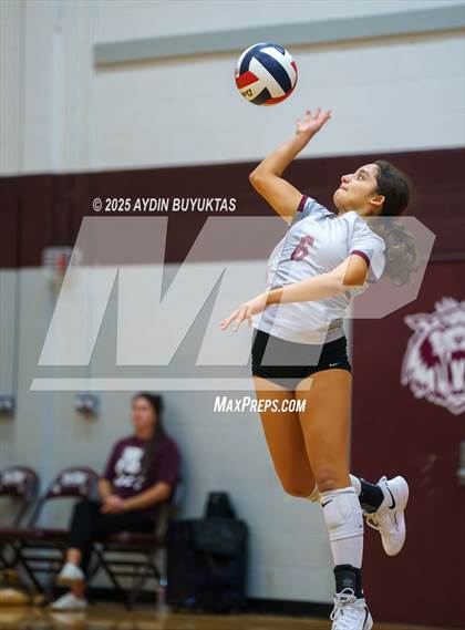 Thumbnail 3 in McKinney Boyd @ Plano photogallery.