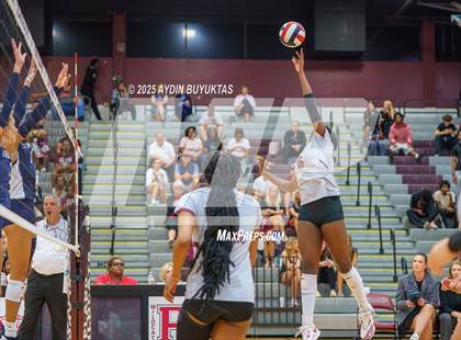 Thumbnail 3 in McKinney Boyd @ Plano photogallery.
