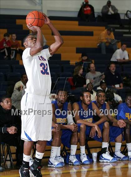 Thumbnail 2 in Simeon vs. East St. Louis (Best of the Midwest Shootout) photogallery.