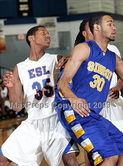 Thumbnail 2 in Simeon vs. East St. Louis (Best of the Midwest Shootout) photogallery.