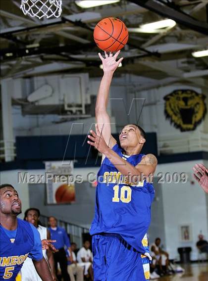 Thumbnail 1 in Simeon vs. East St. Louis (Best of the Midwest Shootout) photogallery.
