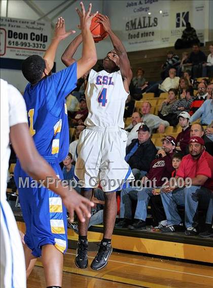 Thumbnail 1 in Simeon vs. East St. Louis (Best of the Midwest Shootout) photogallery.