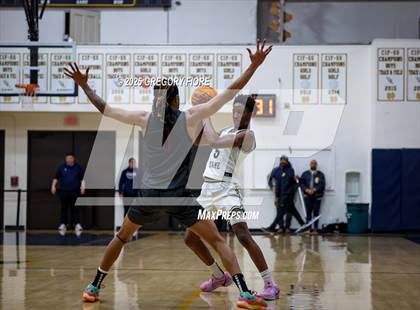 Thumbnail 2 in JSerra Catholic @ Notre Dame (SO) photogallery.