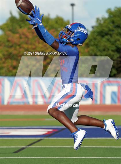 Thumbnail 1 in Mater Dei @ Duncanville photogallery.