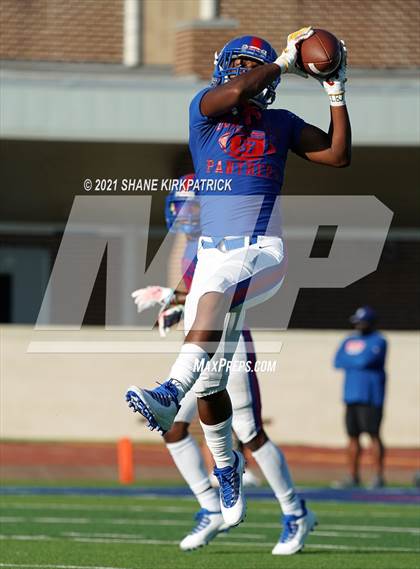 Thumbnail 2 in Mater Dei @ Duncanville photogallery.