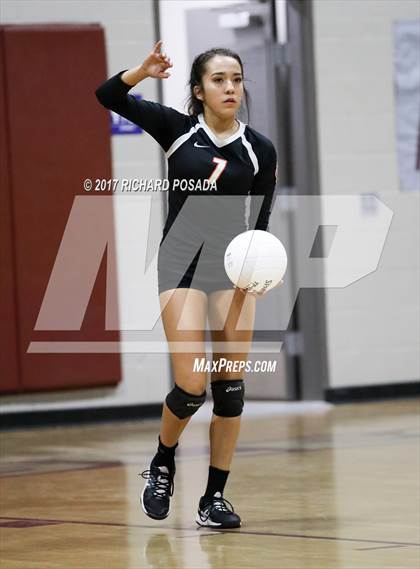 Thumbnail 3 in Selma vs. Fresno Christian (CIF CS D5 Quarterfinal) photogallery.