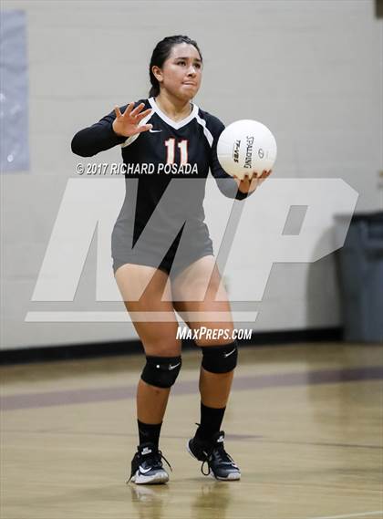 Thumbnail 1 in Selma vs. Fresno Christian (CIF CS D5 Quarterfinal) photogallery.
