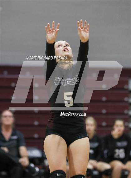 Thumbnail 2 in Selma vs. Fresno Christian (CIF CS D5 Quarterfinal) photogallery.