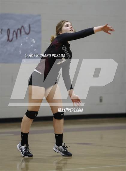 Thumbnail 2 in Selma vs. Fresno Christian (CIF CS D5 Quarterfinal) photogallery.
