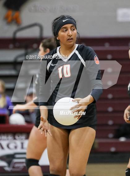 Thumbnail 1 in Selma vs. Fresno Christian (CIF CS D5 Quarterfinal) photogallery.