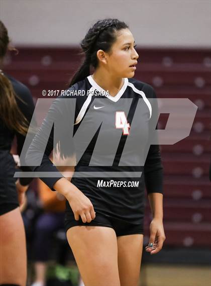 Thumbnail 1 in Selma vs. Fresno Christian (CIF CS D5 Quarterfinal) photogallery.