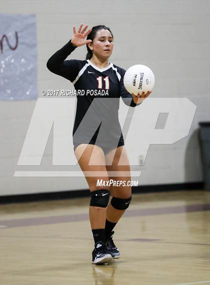 Thumbnail 3 in Selma vs. Fresno Christian (CIF CS D5 Quarterfinal) photogallery.