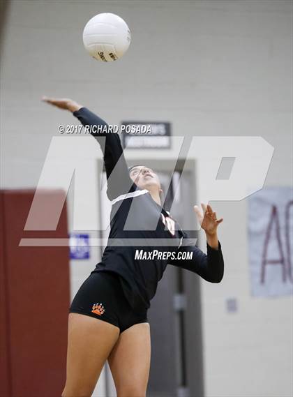 Thumbnail 3 in Selma vs. Fresno Christian (CIF CS D5 Quarterfinal) photogallery.
