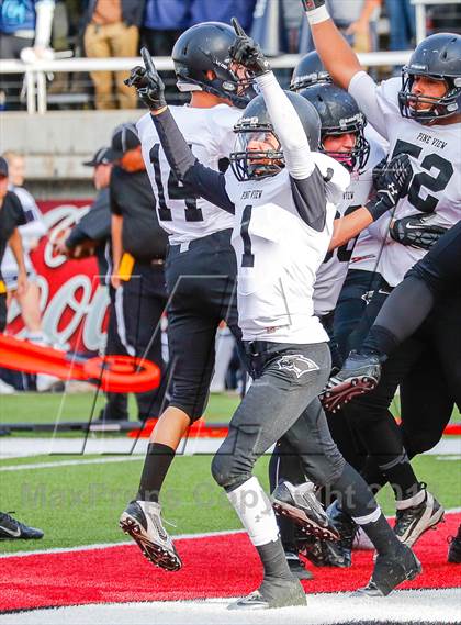 Thumbnail 1 in Pine View vs Juan Diego Catholic (UHSAA 3AA Semifinal) photogallery.