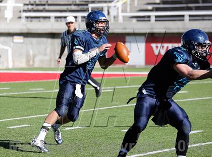 Thumbnail 2 in Pine View vs Juan Diego Catholic (UHSAA 3AA Semifinal) photogallery.