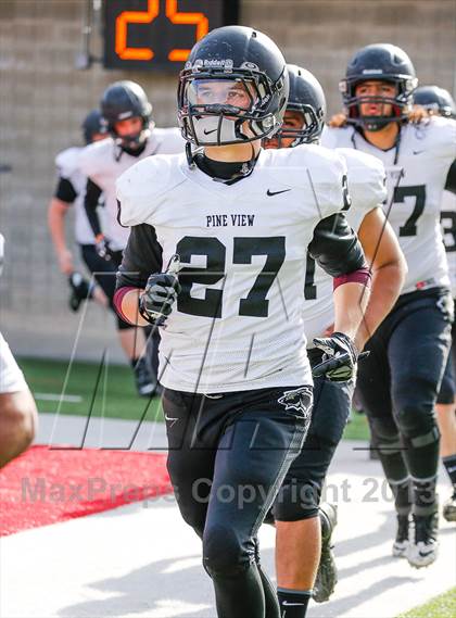 Thumbnail 2 in Pine View vs Juan Diego Catholic (UHSAA 3AA Semifinal) photogallery.