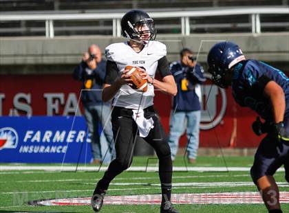 Thumbnail 2 in Pine View vs Juan Diego Catholic (UHSAA 3AA Semifinal) photogallery.