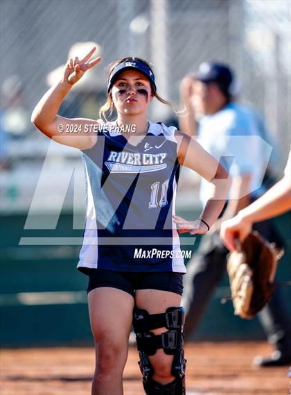 Thumbnail 3 in River City @ Monterey Trail photogallery.