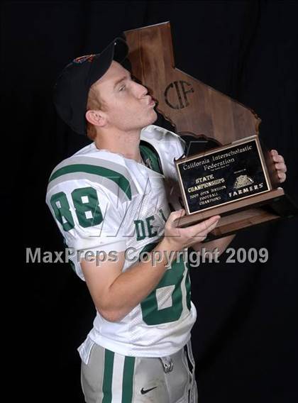 Thumbnail 1 in CIF State Open Bowl Awards (De La Salle) photogallery.
