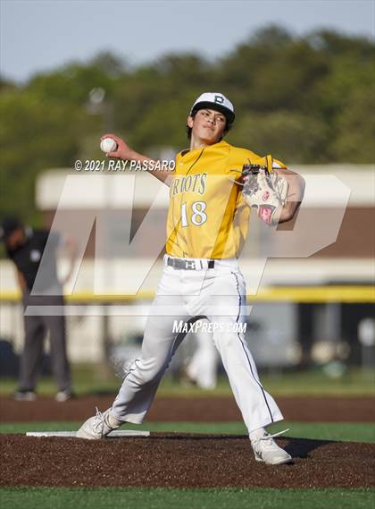 Thumbnail 2 in Ward Melville vs William Floyd photogallery.