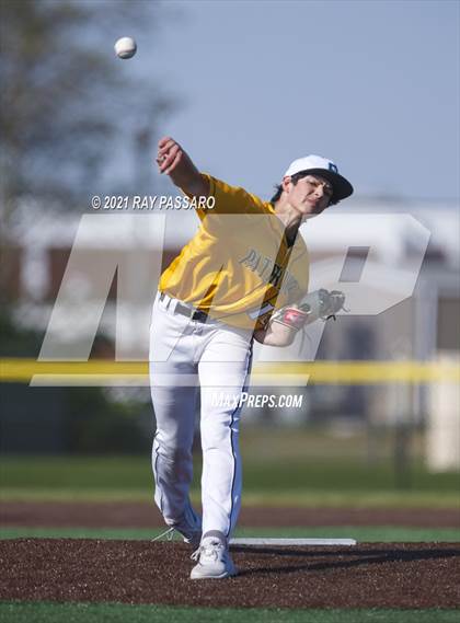 Thumbnail 3 in Ward Melville vs William Floyd photogallery.