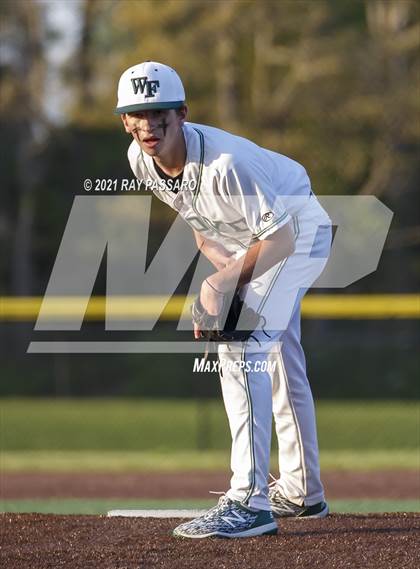 Thumbnail 2 in Ward Melville vs William Floyd photogallery.