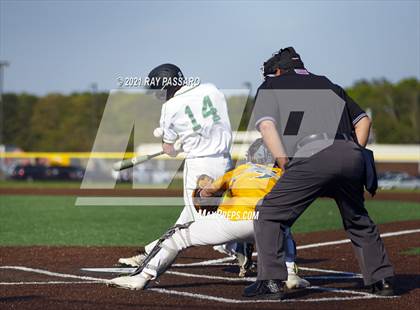 Thumbnail 3 in Ward Melville vs William Floyd photogallery.
