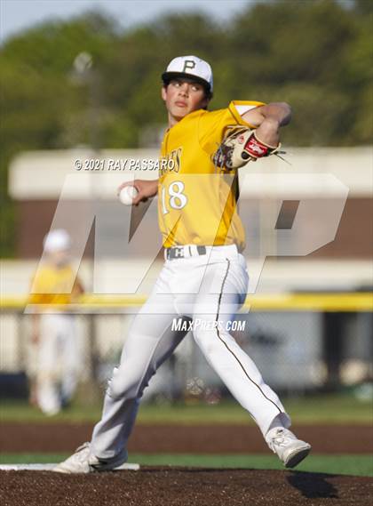 Thumbnail 2 in Ward Melville vs William Floyd photogallery.